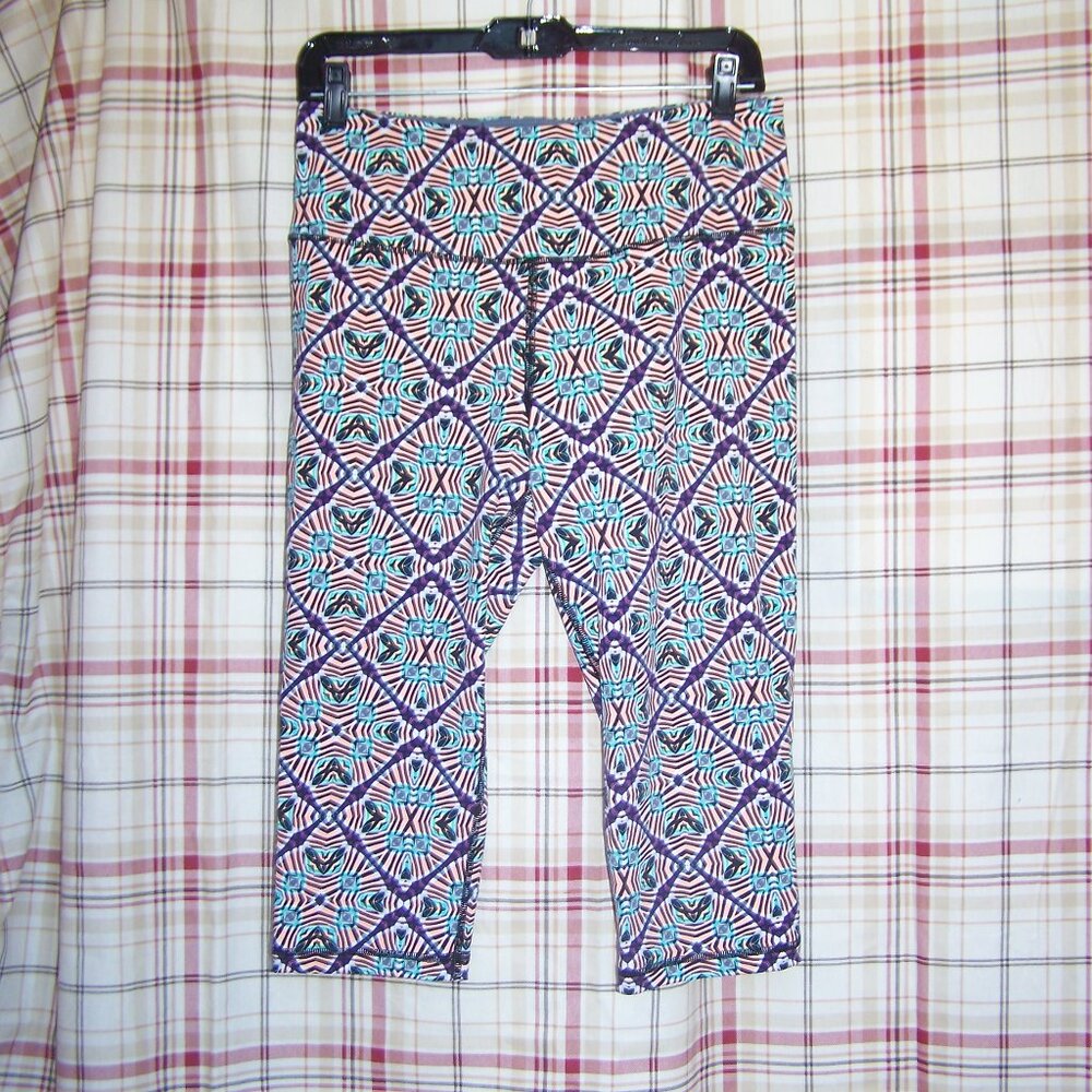 VSX Knockout by Victoria's Secret Crop Yoga Pants Sz M
